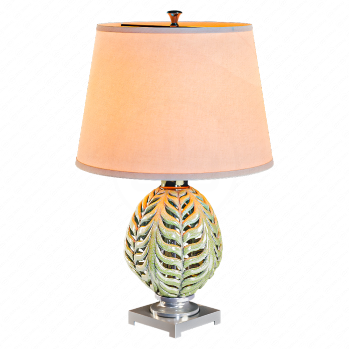 Лампа с текстильным абажуром от Uttermost