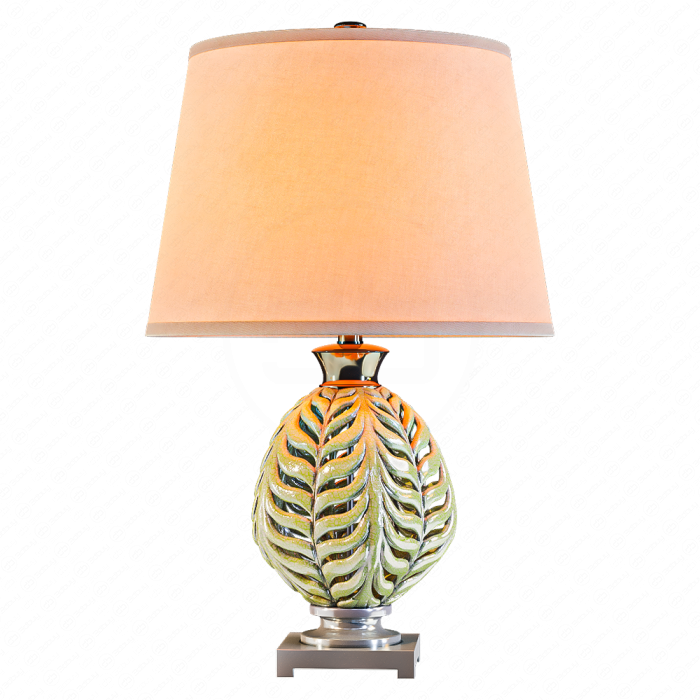 Лампа с текстильным абажуром от Uttermost