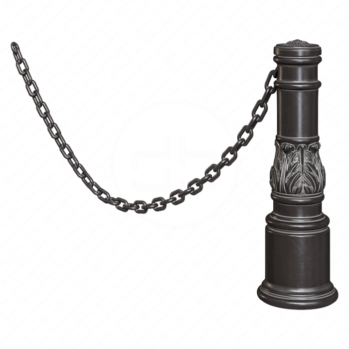 Черное ограждение с цепями