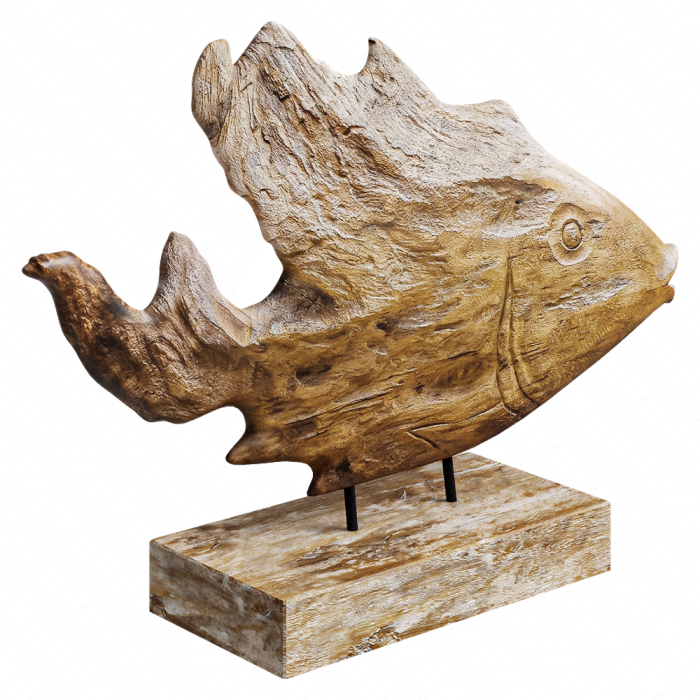 Статуэтка рыбы из тика от Uttermost