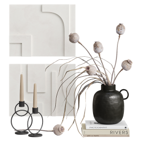 Decorative set with dried poppies.