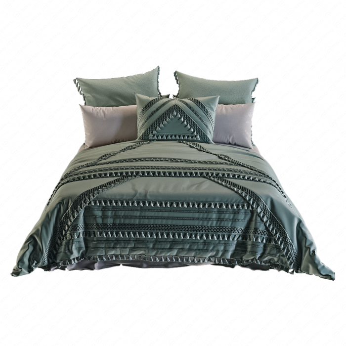 Кровать от Аdairs с постельным бельем