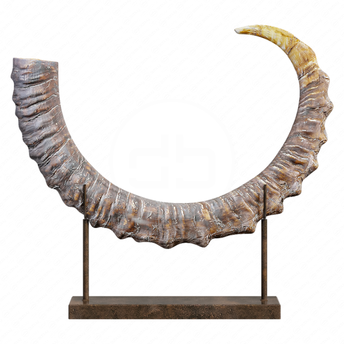Скульптура Sable Antelope Horn от Uttermost