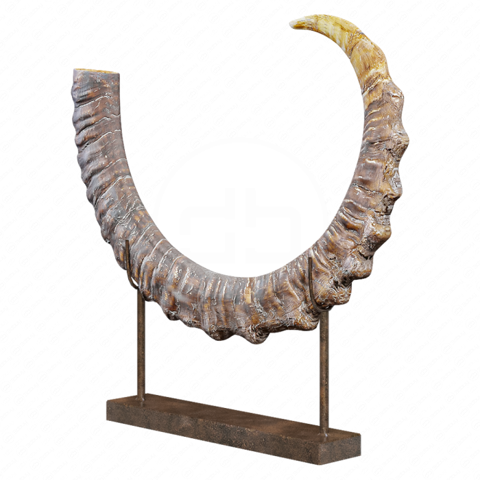 Скульптура Sable Antelope Horn от Uttermost
