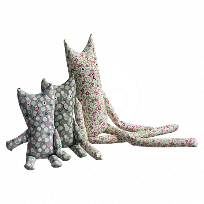 Мягкие игрушки семейство котиков