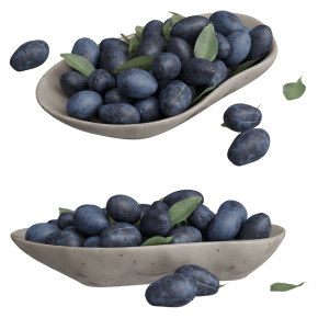 Сливы в тарелке