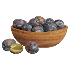 Сливы в деревянной миске