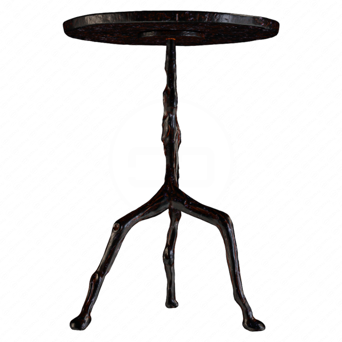 Железный столик с гнутой ногой