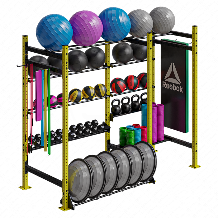 Стенка с фитнес-инвентарем
