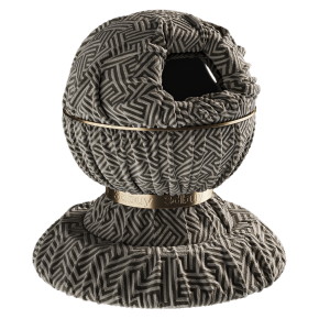 Принт с геометрическим узором (меандром)