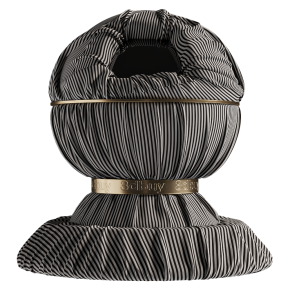 Ткань в черно-белую полоску от Kiton